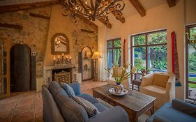 Casa Encantada By Porta Hotels